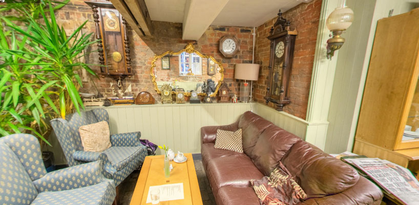 Chimes Cafe for a Coffee!